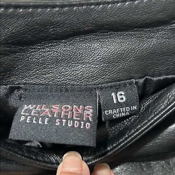Wilsons Leather Black Skirt - Picture 2 of 3